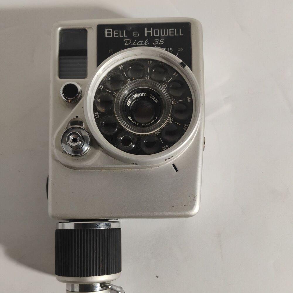 Vintage 1963 Bell & Howell /Canon Dial 35 Camera